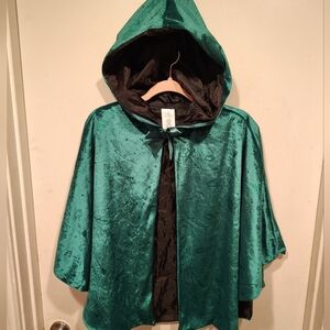 Disney Hocus Pocus Winifred Sanderson Green Velvet Hooded Cape One Size Costume